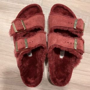 NWOT Birkenstock Arizona Shearlings Sandals